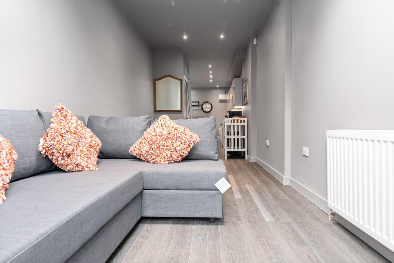 Lovely 2-bed - Hosted By Guestready Ferienhaus